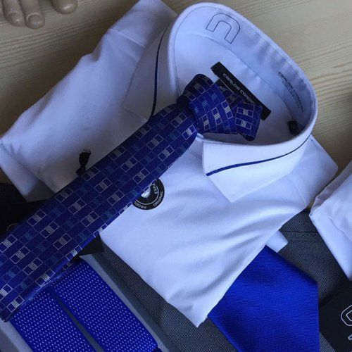 Ropa de hombre en Onda