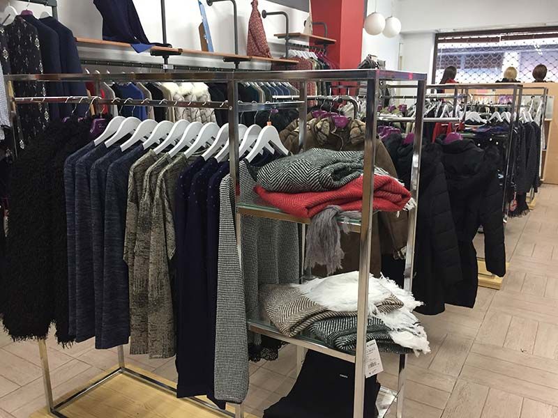 Acercarse sensibilidad evitar Ropa de mujer en Onda